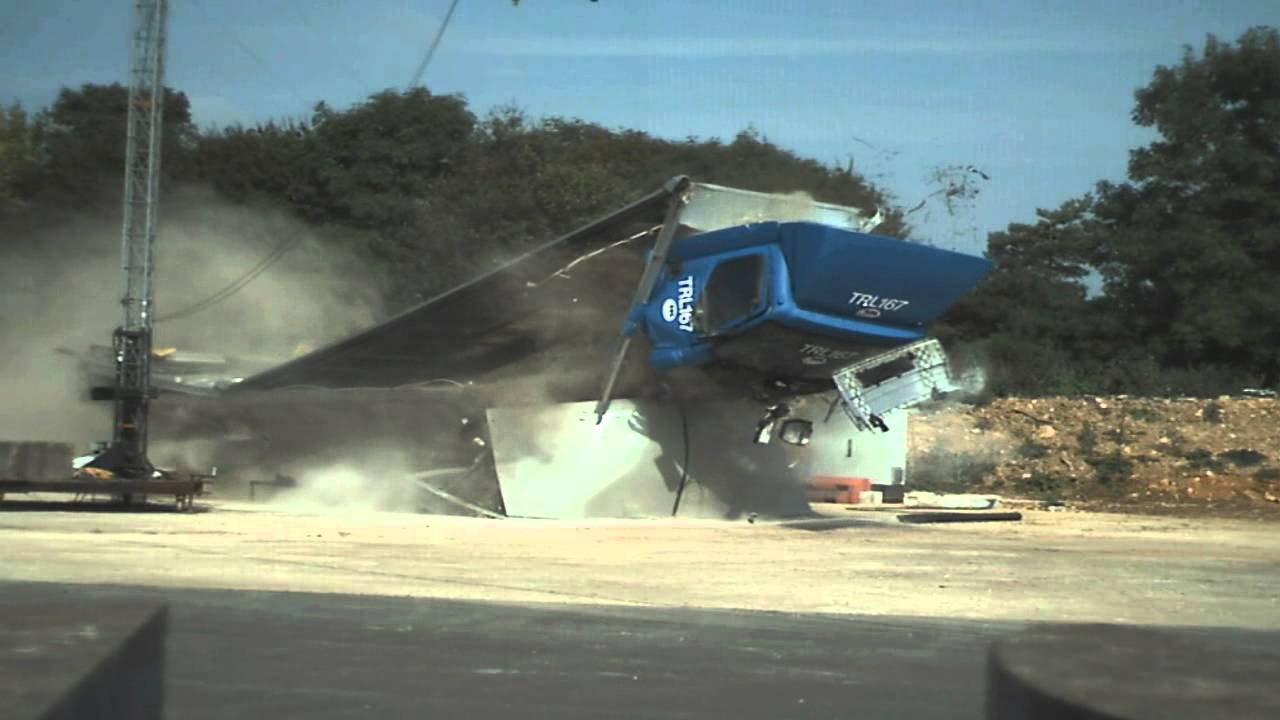 Crash Test | Road Blocker Wedge II – PAS 68 & IWA 14-1