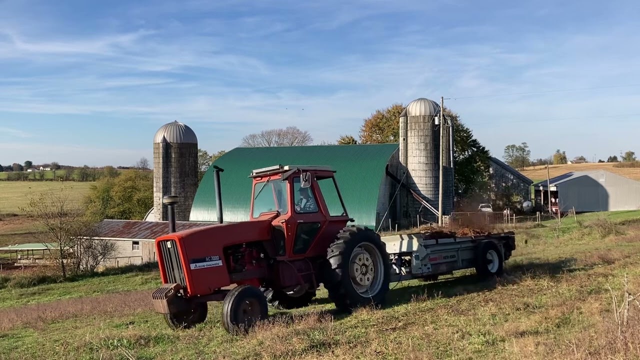 Allis Chalmers 7000 & New Idea manure spreader