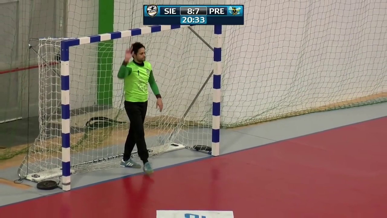 Paradas Facundo Garcia balonmano Italia