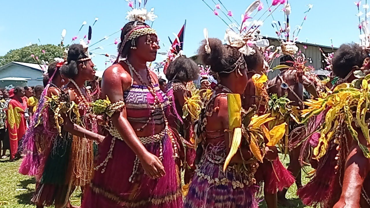 Madang, |PNG| - Traditional Dancers