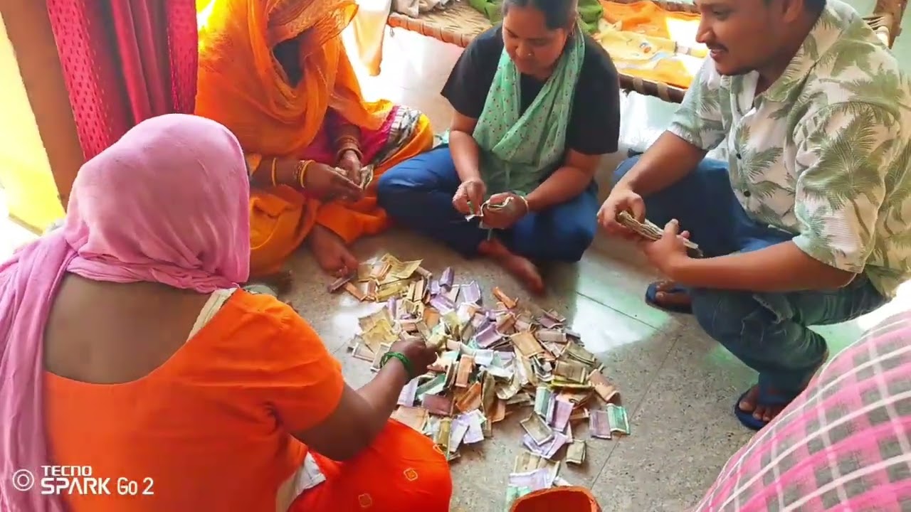 आज बाबू की गुल्लक फोड़ी #viral #viralvideo #trending #ytshorts #villagerlifestyle #money 