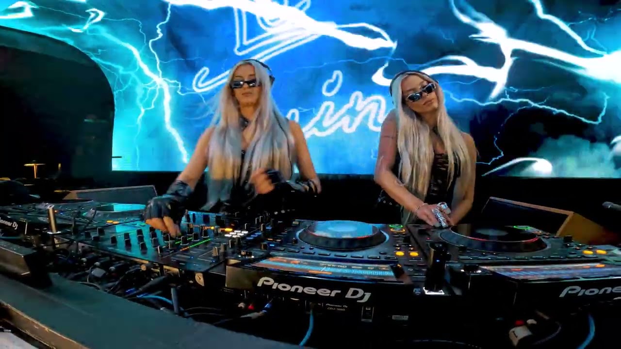 LE TWINS - Bali Live Set