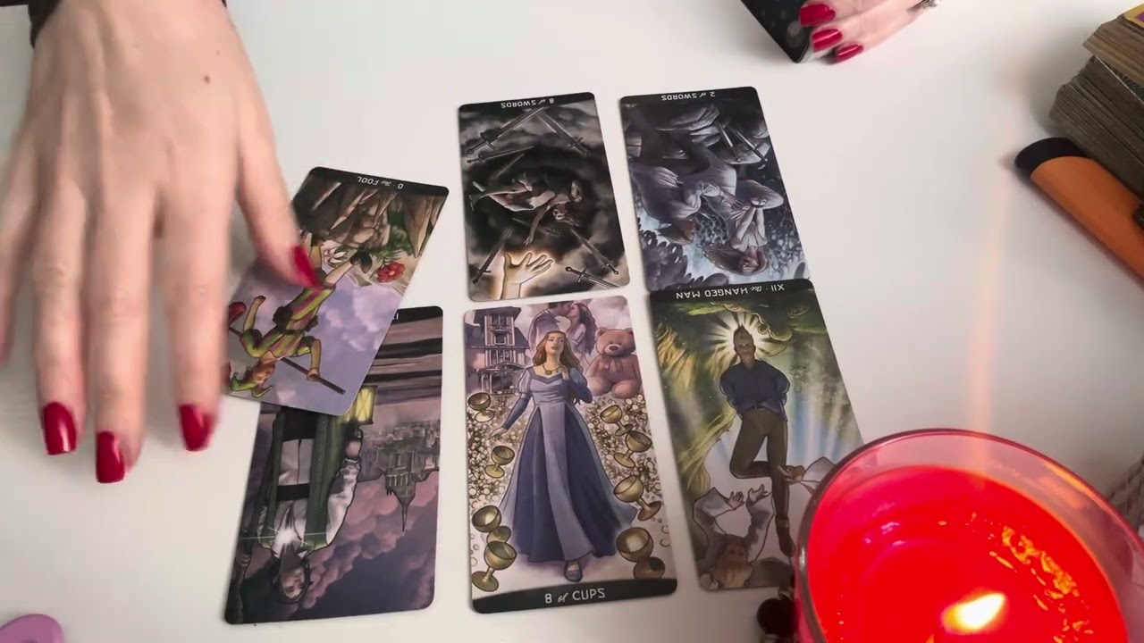 Nie śpi I myśli o tym Jak mądrze was podejść żeby nie stracic tej znajomosci bo widzi w Was 🌠