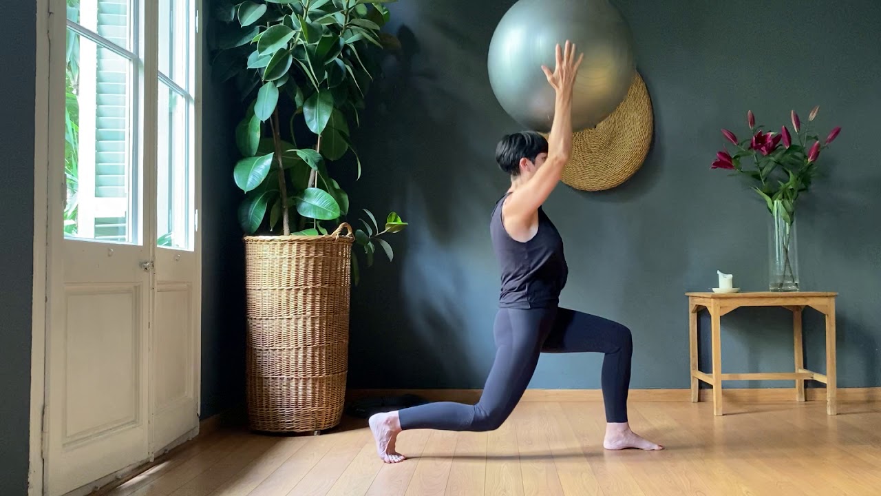 Fitness ball ⏳12 minutes of full body power | Mandy Keillor | 💪💪💪 Advanced