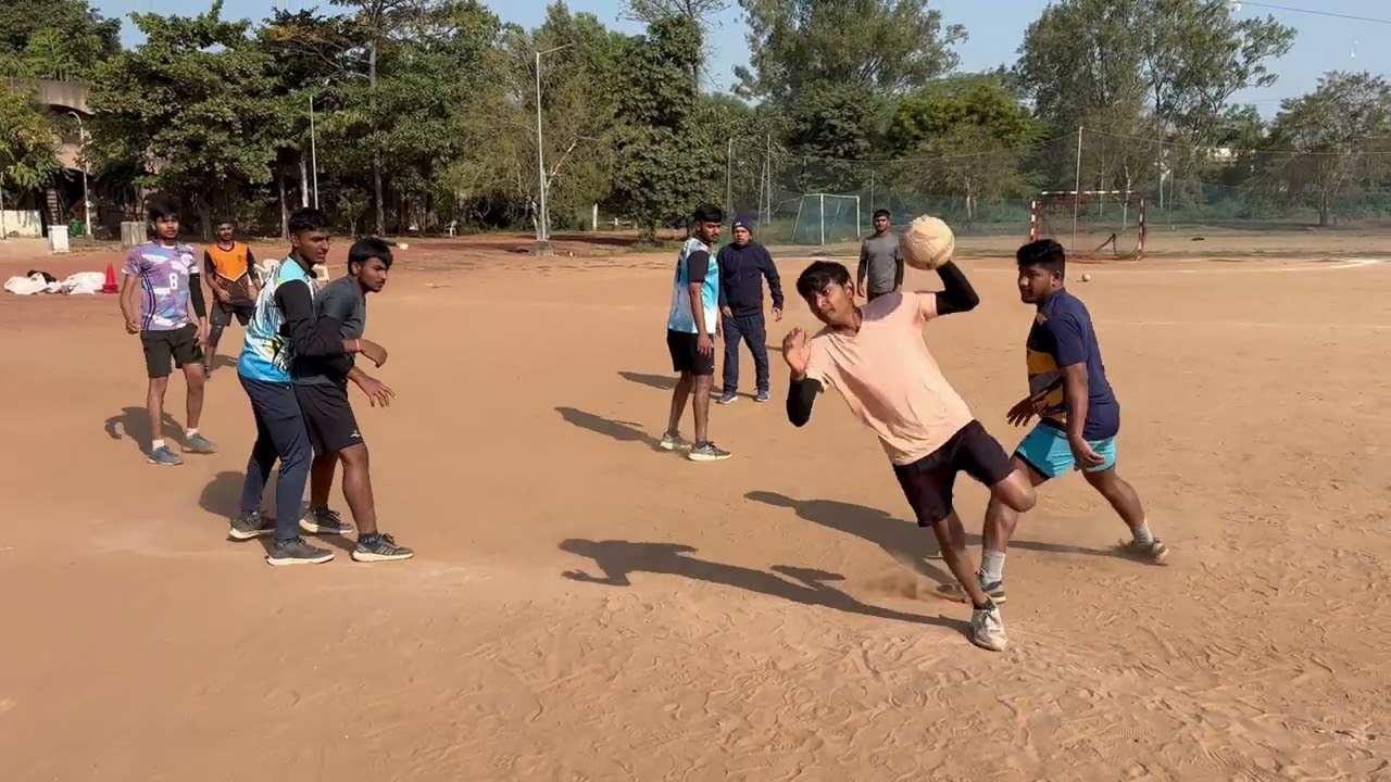 Dhumal Sir International Handball Coach Hai. In Ke Under Coaching Lena Bahut He Kismat Ke Baat Hai.