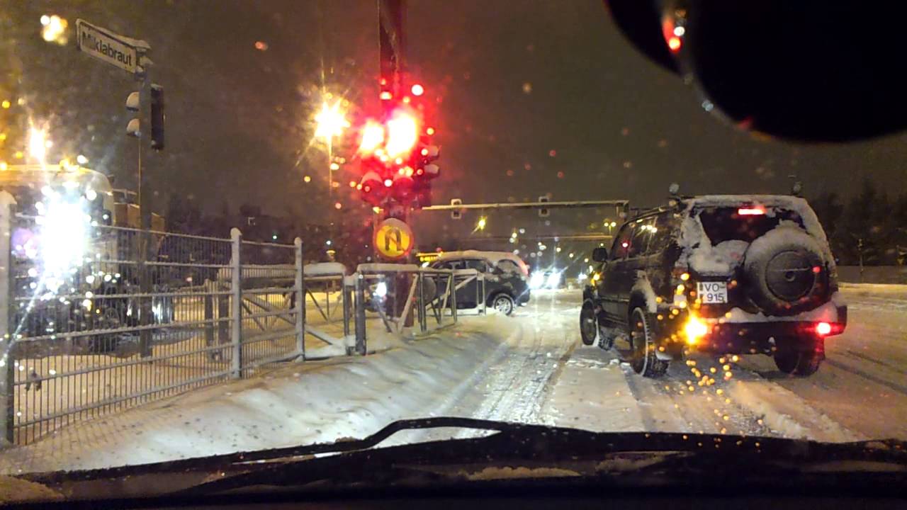 Winter driving at midnight in Iceland. No crash.