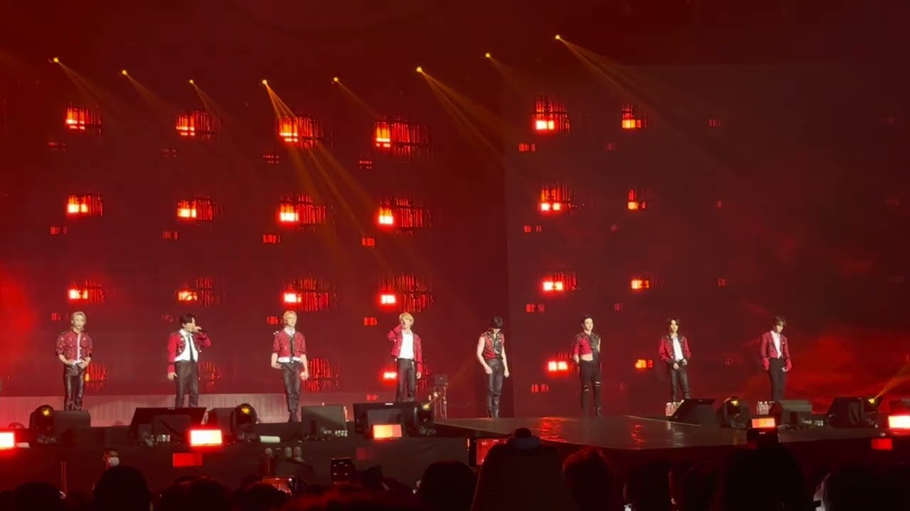 [HD] 230203 Stray Kids - Hellevator + TOP + Victory Song (SKZ Maniac in BKK Day 2) Fancam 직캠