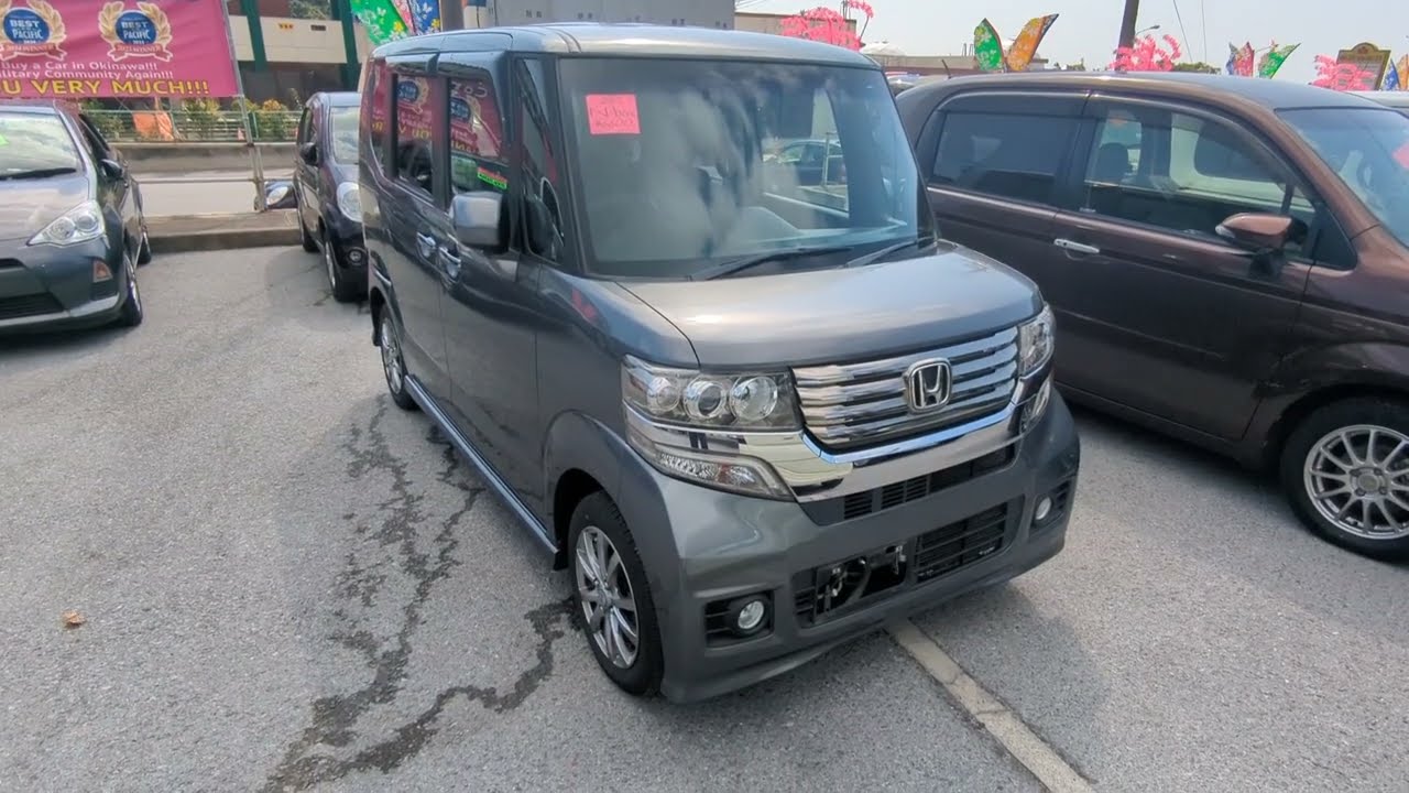 Автомобили б/у Johnny's Used Cars Okinawa - Honda N Box 2012 года выпуска (20082)