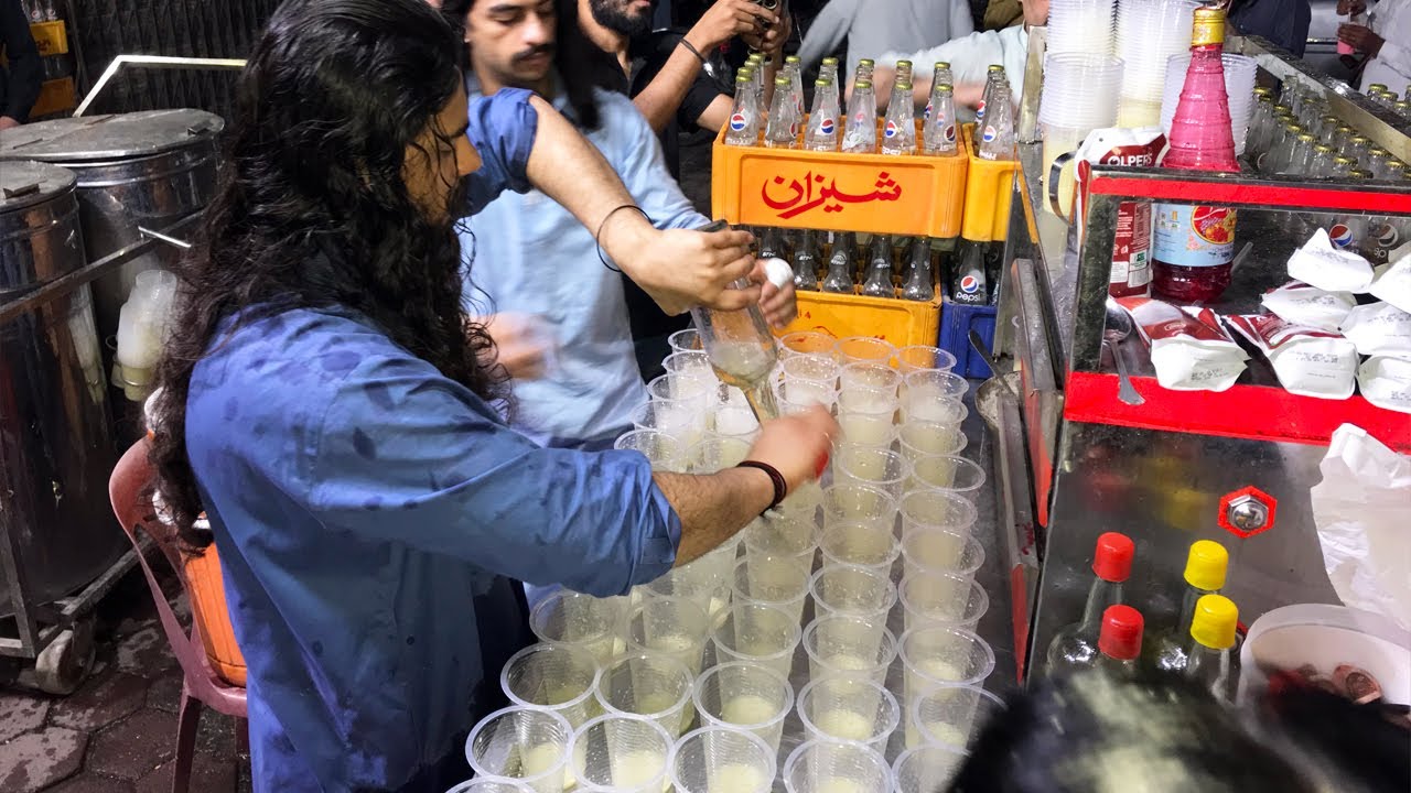 Pappu Jee Lemon Soda Water | Roadside Masala Lemon Soda | Crazy Rush For Pappu Jee Lemon Soda Water