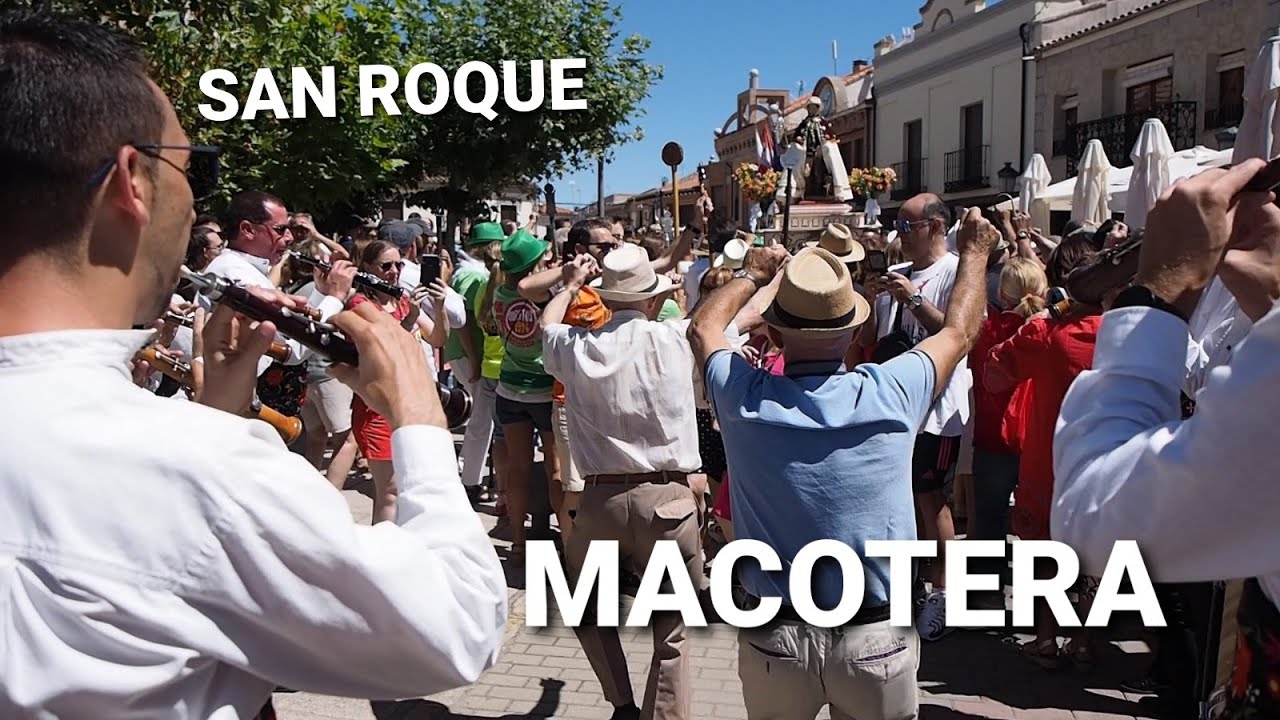 Macotera baila para San Roque