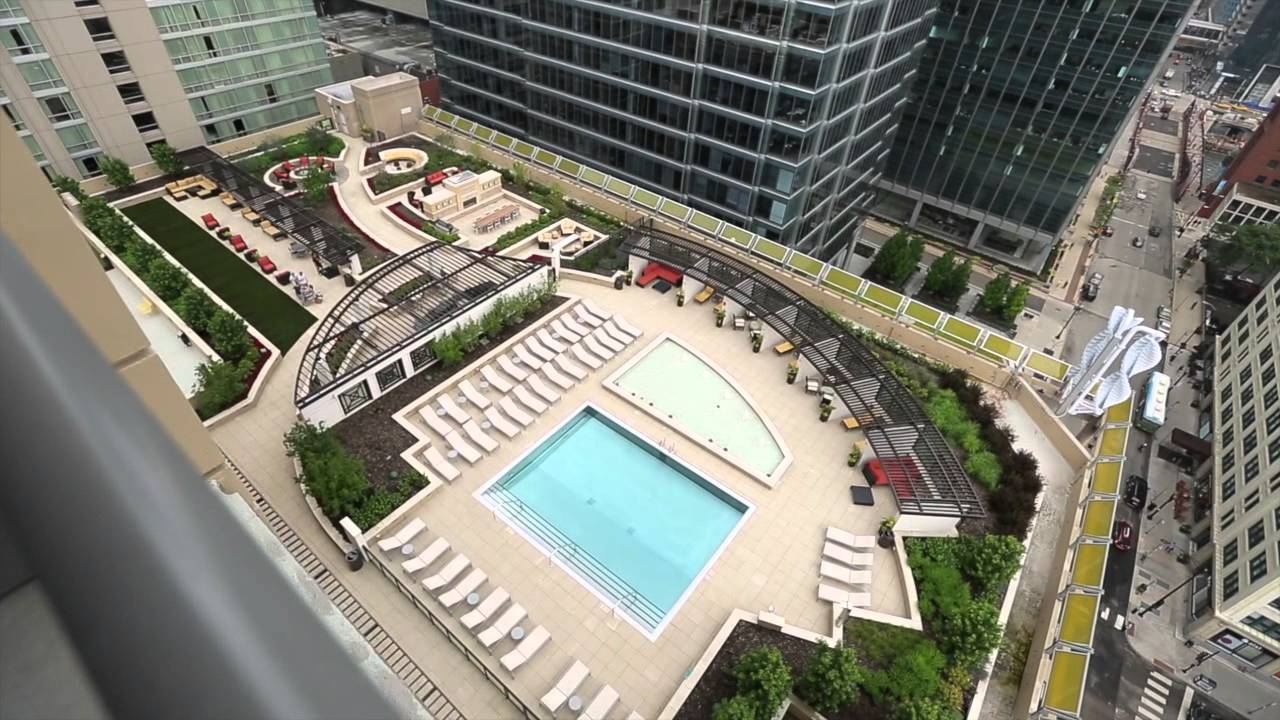 Luxury Apartments in River North - AMLI River North