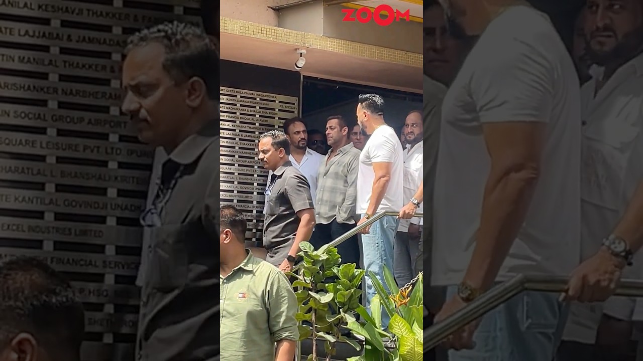 Salman Khan in Tears at Funeral of Family Friend Kumud Rane #shorts #salmankhan #viral