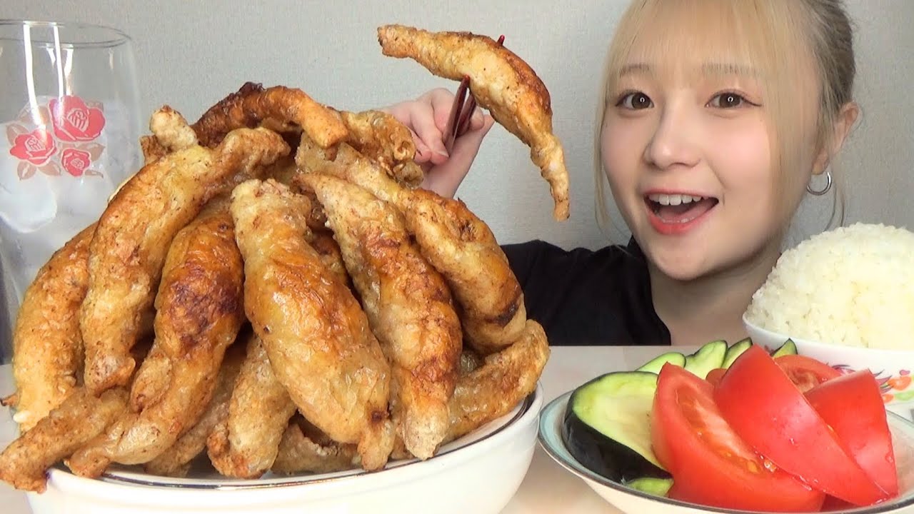 【モッパン】大量の鶏皮餃子と大盛りご飯を大食いするだけの動画。
