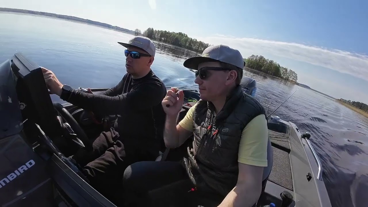 2023 m. RIVERFOX ekipažas. Pirmas susipažinimas su Usma ežeru (Latvija).