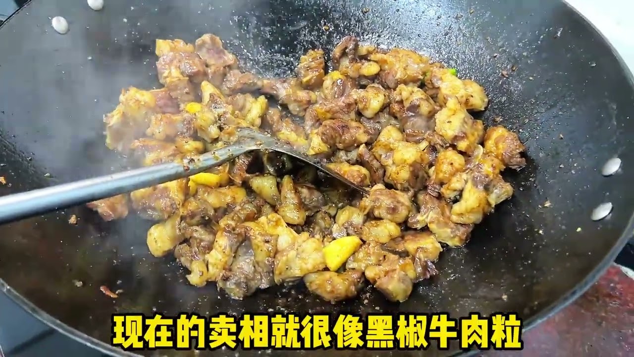 今晚的家常硬菜超级对胃#咖喱土豆焖牛腩#黄豆焖猪脚 #给春天加一把柴米油盐  #家的味道 #记录真实生活