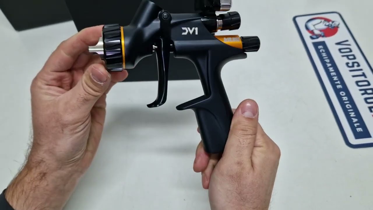 Pistol de vopsit, DeVilbiss DV1 LAC (DIGITAL), cupa plastic 600 ml, duza la alegere