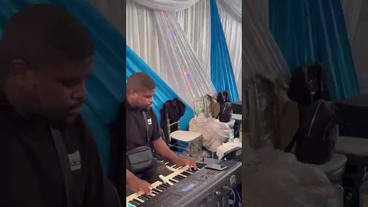 Liphelela Emaphakadeni (Chorus) Vk on keys 
