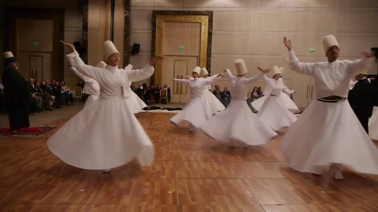 Танец дервишей. Церемония под руководством Джелладина Лораса, главы Школы Мевлеви