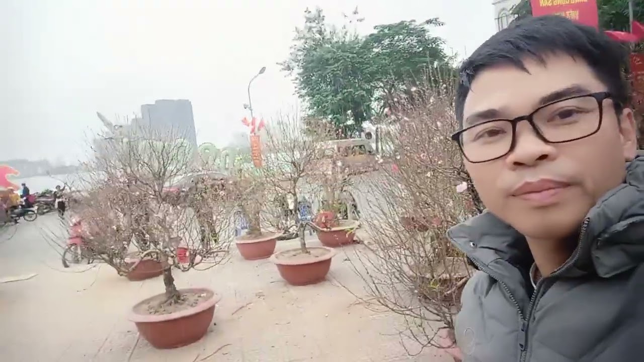 SẮC XUÂN TRÊN HỒ TÂY