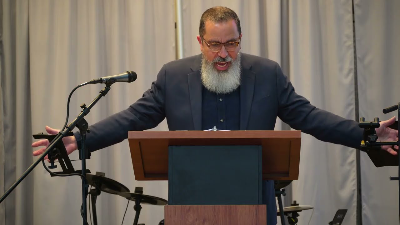 UNA COMISIÓN RESPALDADA POR DIOS Josue 1:1-9 | A COMMISSION BACKED BY GOD Joshua 1:1-9