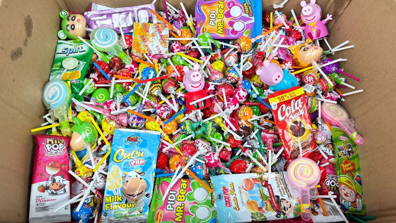 Unpacking So Many Peppa Pig,Sinchan, and More Delicious Lollipop