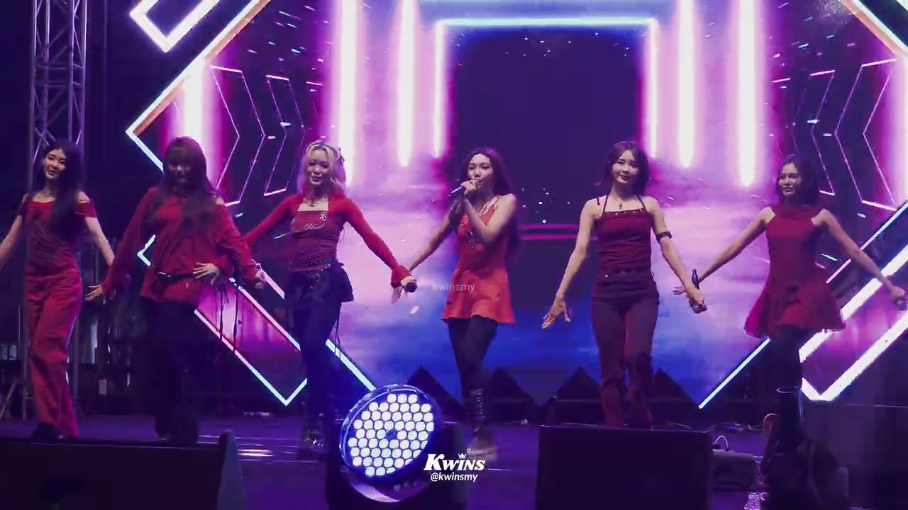 KIIRAS @ SUNWAY VELOCITY NEW YEAR'S EVE COUNTDOWN 2026 - Cover Spicy by aespa