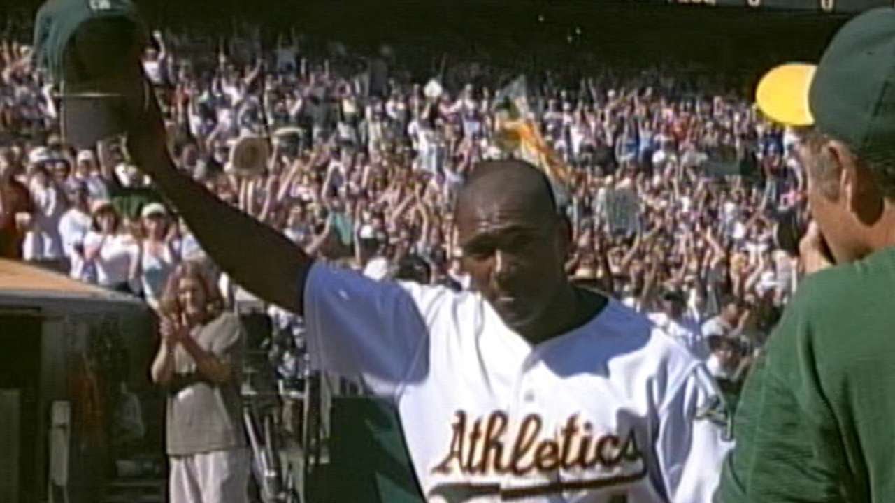 Miguel Tejada homers twice, including walk-off