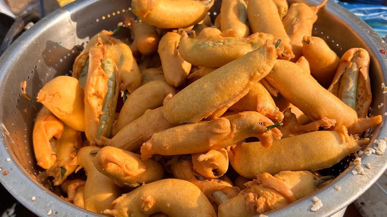 Famous Spicy Mirchi Bajji Chaat of Hyderabad | Indian Street Food