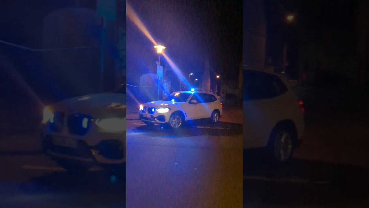 Ziviler ELRD des BRK Neu-Ulm auf Einsatzfahrt in Pfuhl