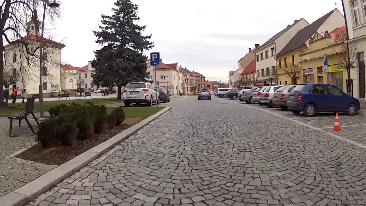 Průjezd městem