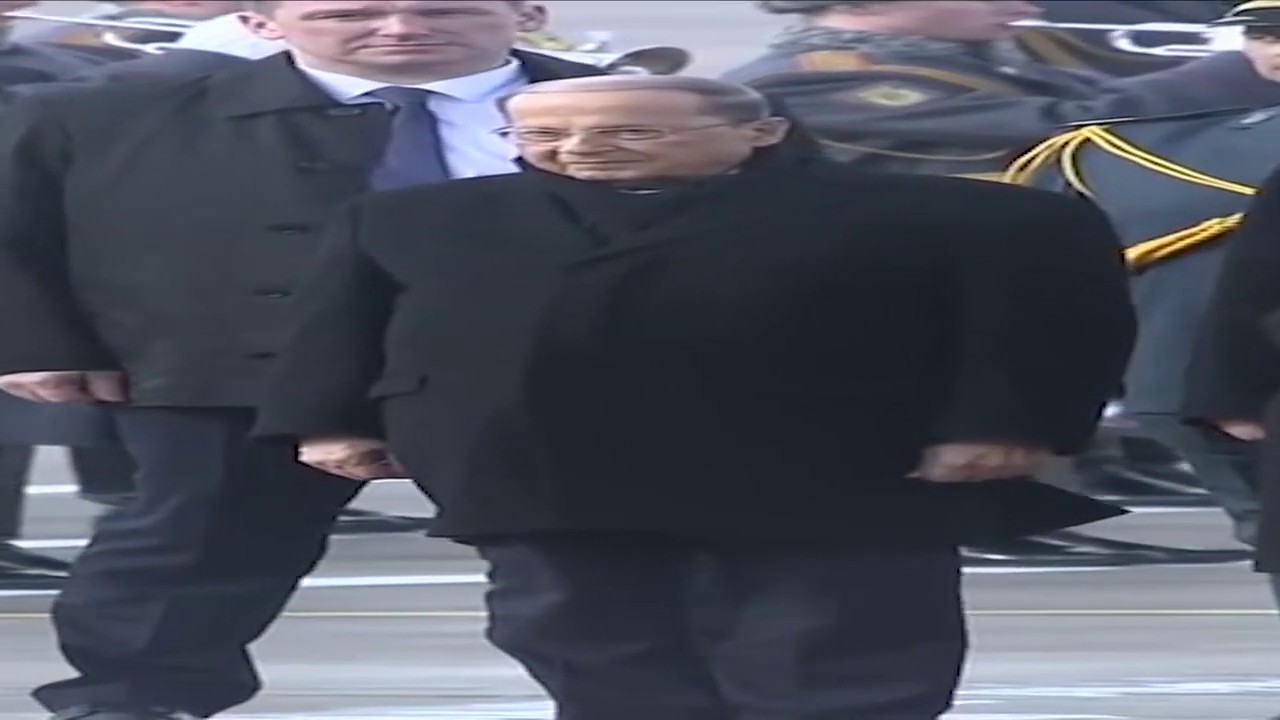 Wide Michel Aoun Walking