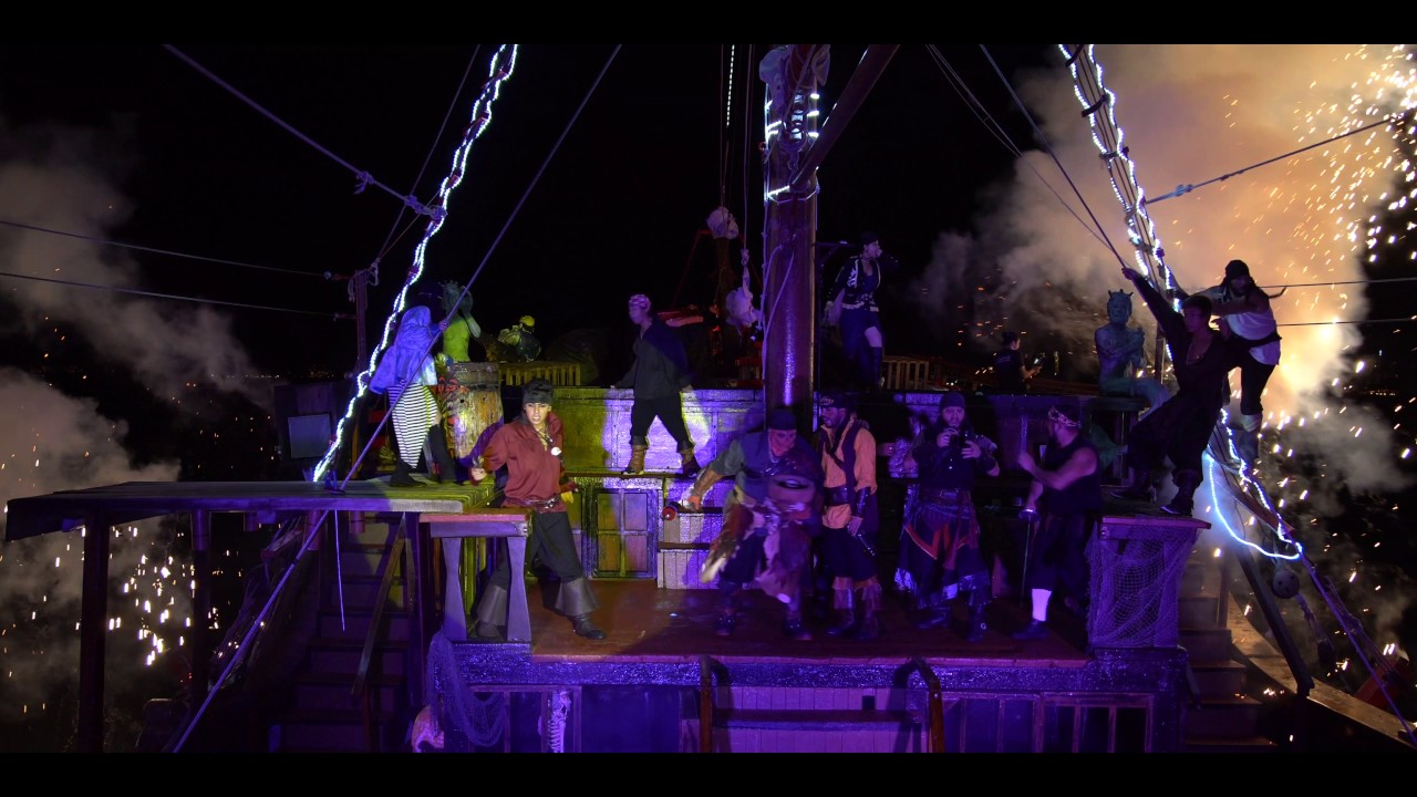 Pirates of The Bay Night Tour 4K