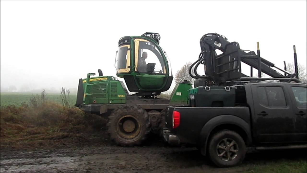 JOHN  DEERE 1210E 720p