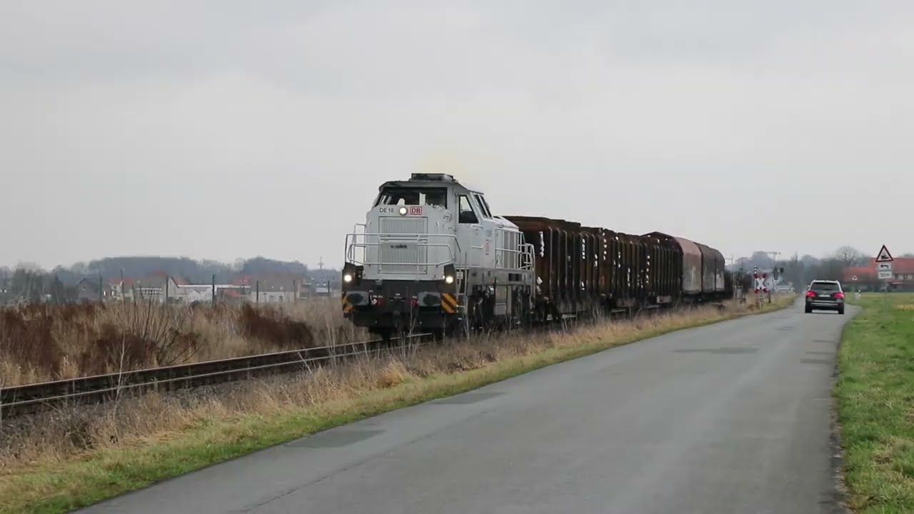 G&uuml;terzug mit BESTA und Vossloh DE18 - 4185 042-0