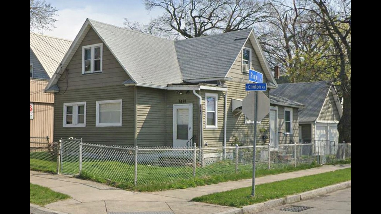 1812 N Clinton Ave (SFH) - Virtual Tour