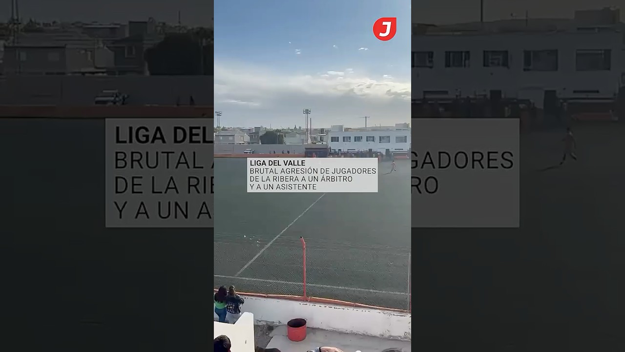 F&Uacute;TBOL - Brutal agresi&oacute;n de jugadores de La Ribera a un &aacute;rbitro y a un asistente