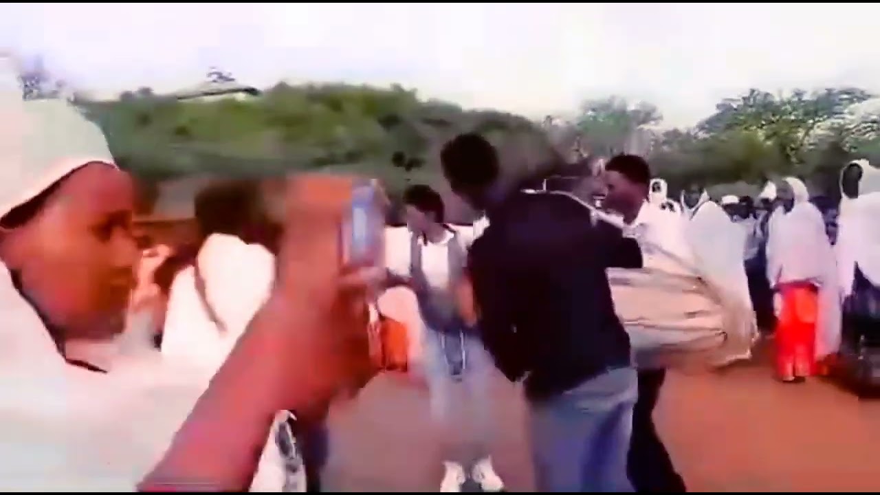 ዋጣ ምስ ኮቦሮ ባህላዊ ብዘይ ዘበናዊ መሳርሕ