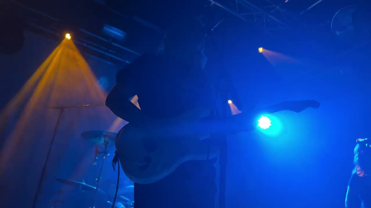The Red Flags – Wish (11.12.2025 – Köln, Gebäude 9)