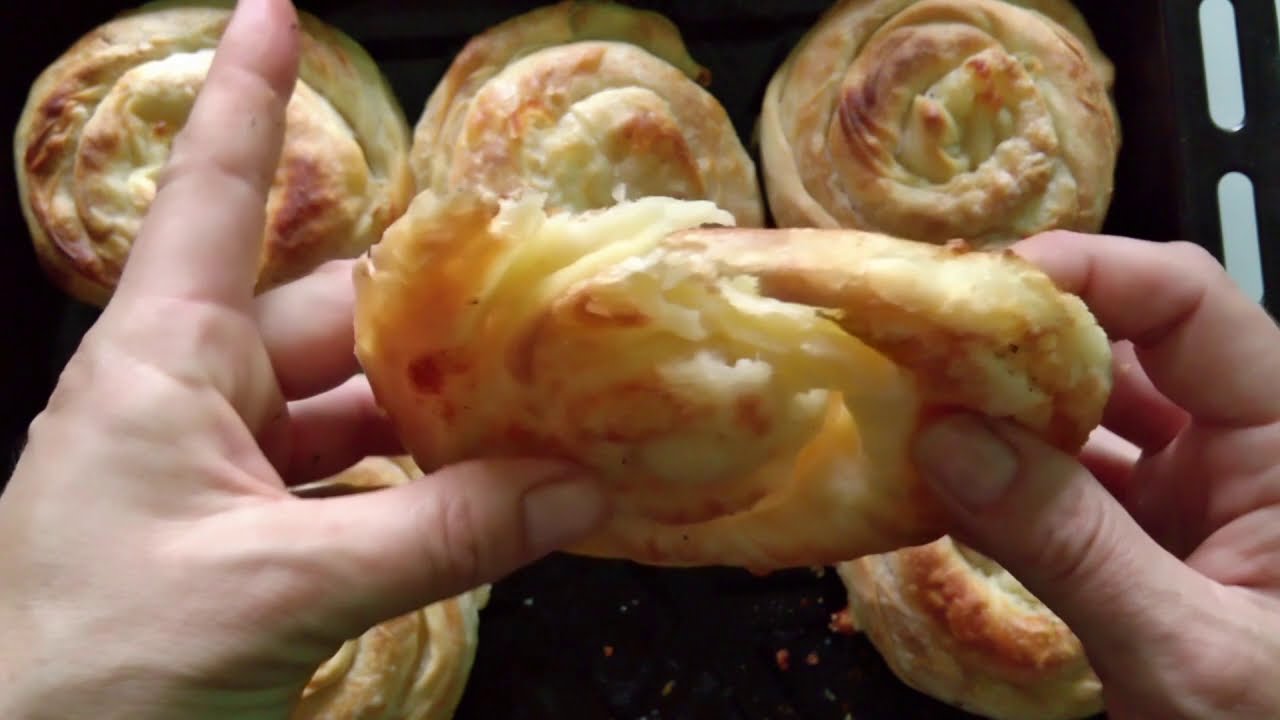 Domaće pitice sa sirom/Spolja hrskave a unutra mekane