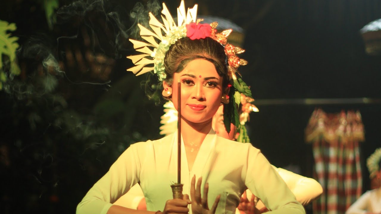 Tari Rejang Pemendak Ritatkale Ide Sesuhunan Napak pertiwi🙏🏻🙏🏻