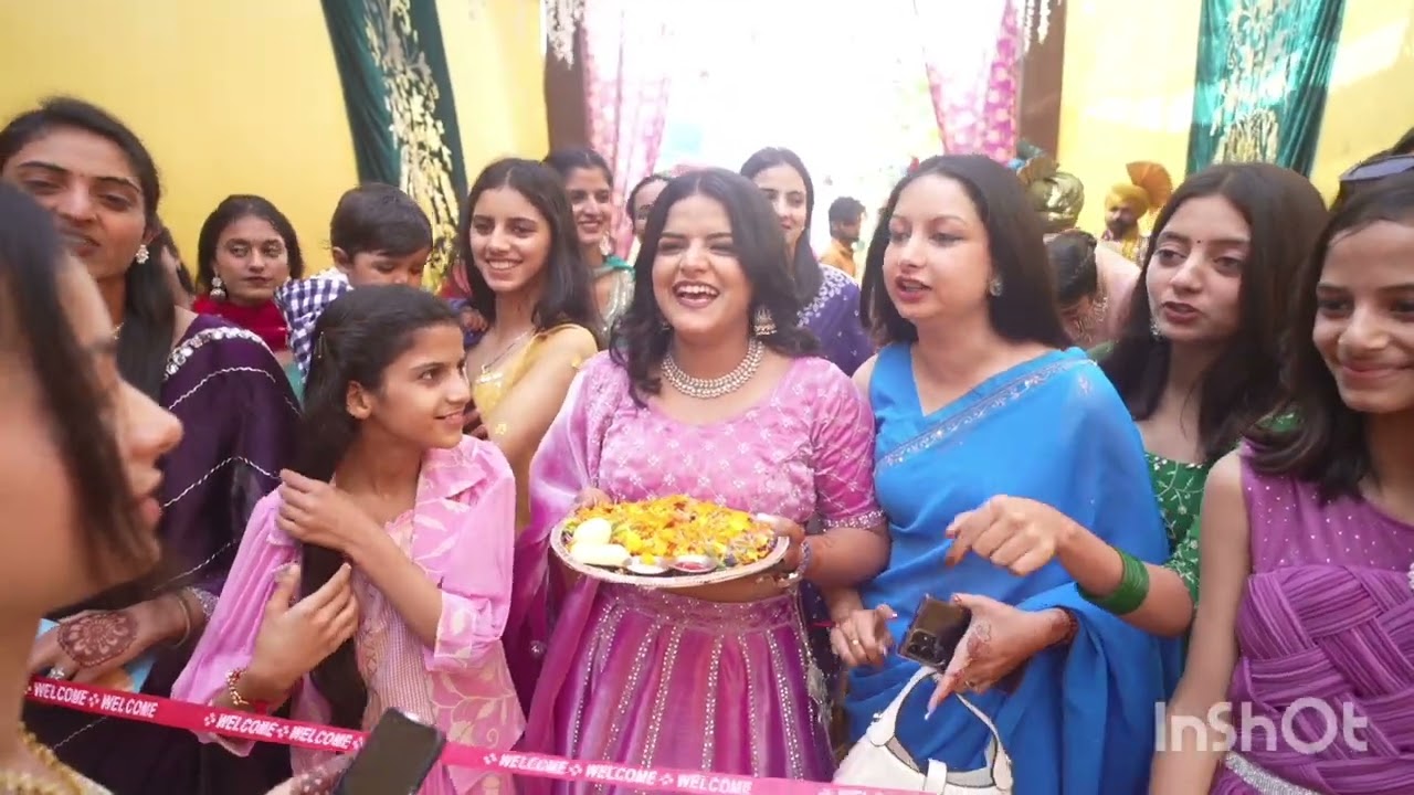 #New Trend #Ribbon Cutting Girl#