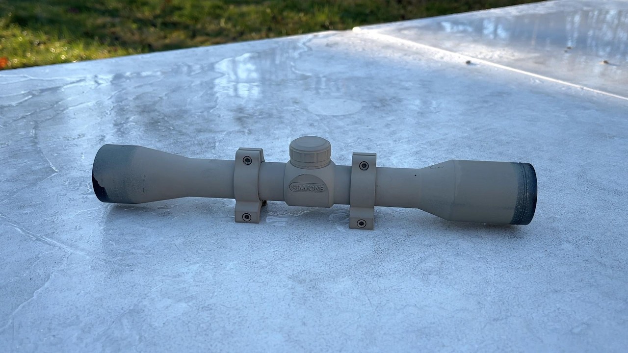 Simmons 4x32  22 MAG Scope