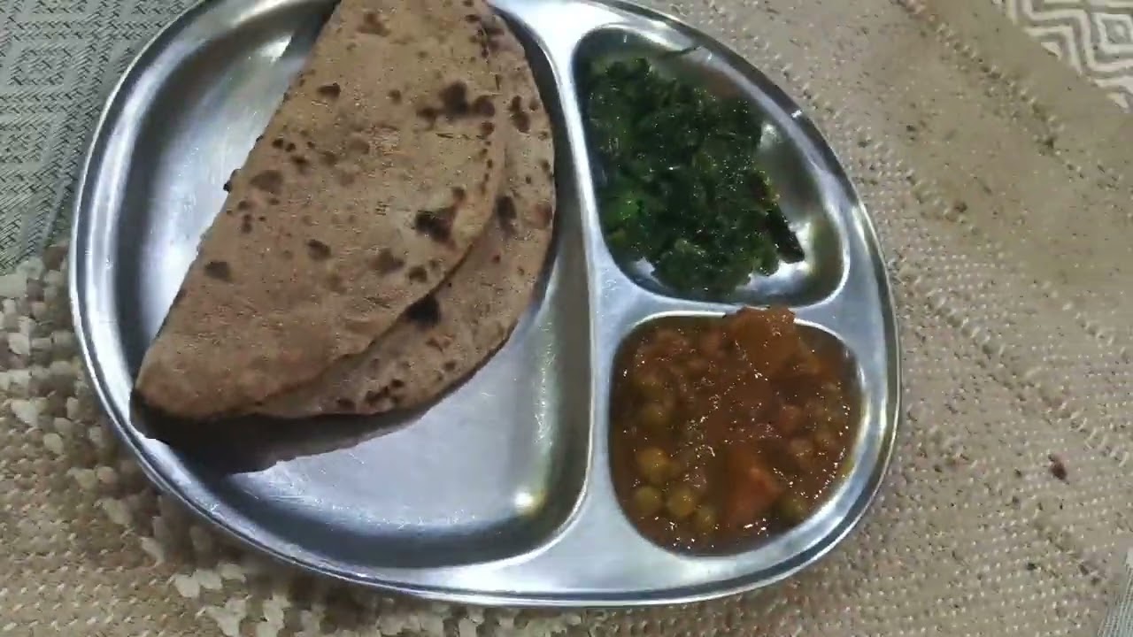आज बनाई चौलाई की रोटी@RaduliDevi 