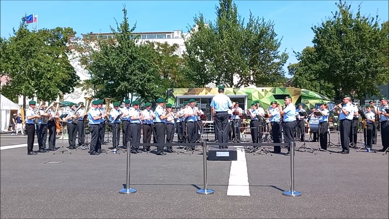 Viribus Unitis - Josef Bach - Das Musikkorps der Bundeswehr - Live in Berlin - Marschmusik