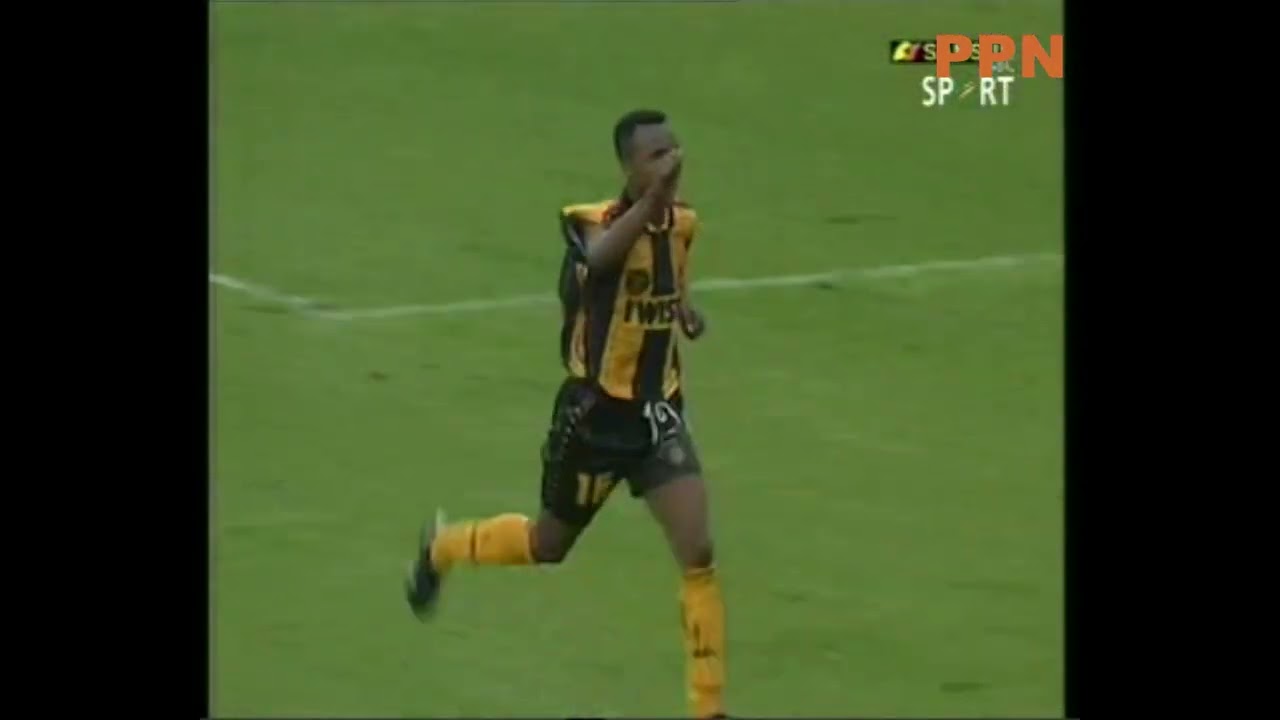 Kaizer Chiefs vs Orlando Pirates Spectecular   1994 ,[ N'Tsunda vs Nyerenda ]