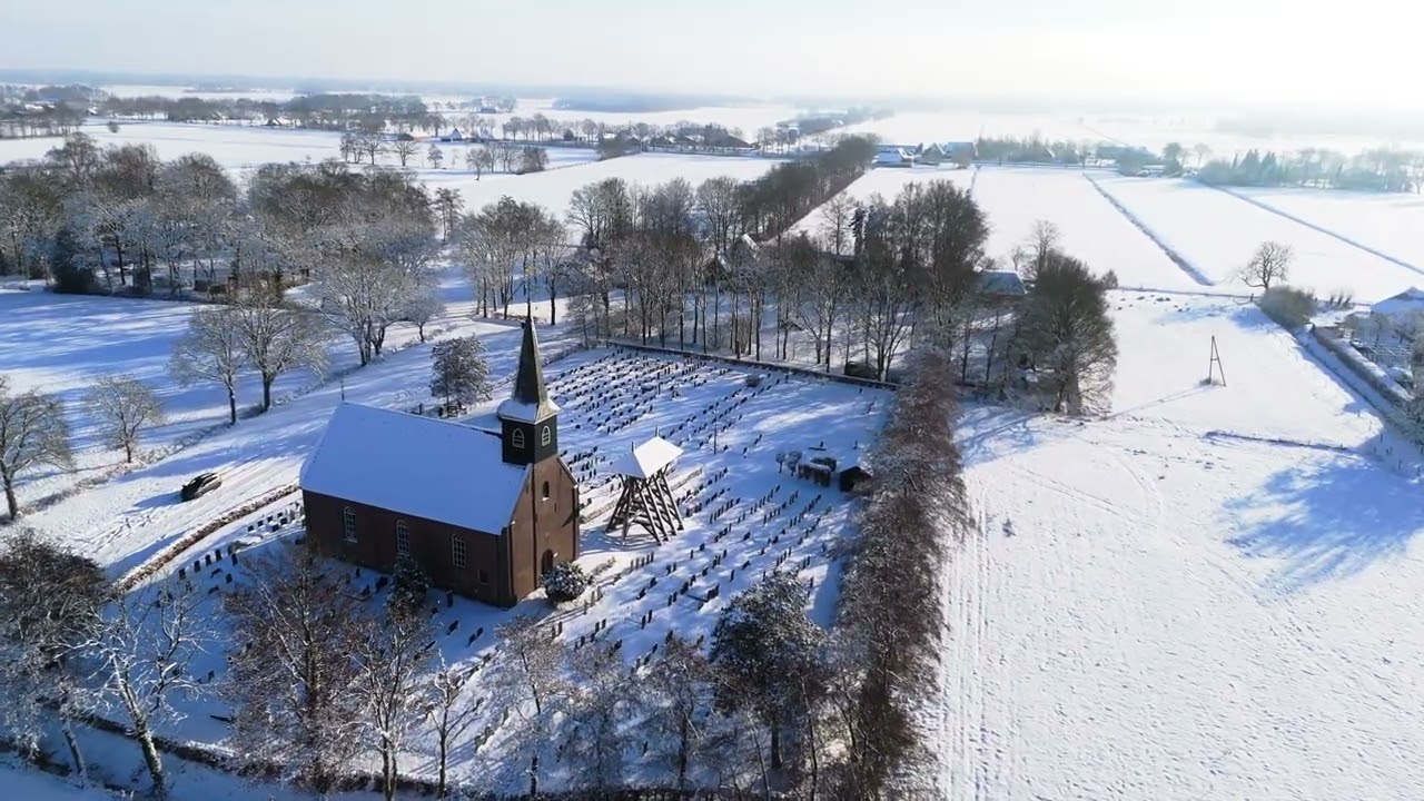Rond de kerk Wijnjeterp
