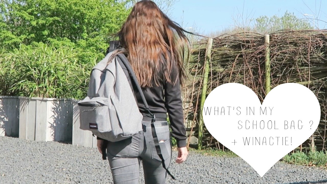WHAT'S IN MY SCHOOL BAG? + WINACTIE ! ( GESLOTEN ) | ThingsJuliaLoves❤️