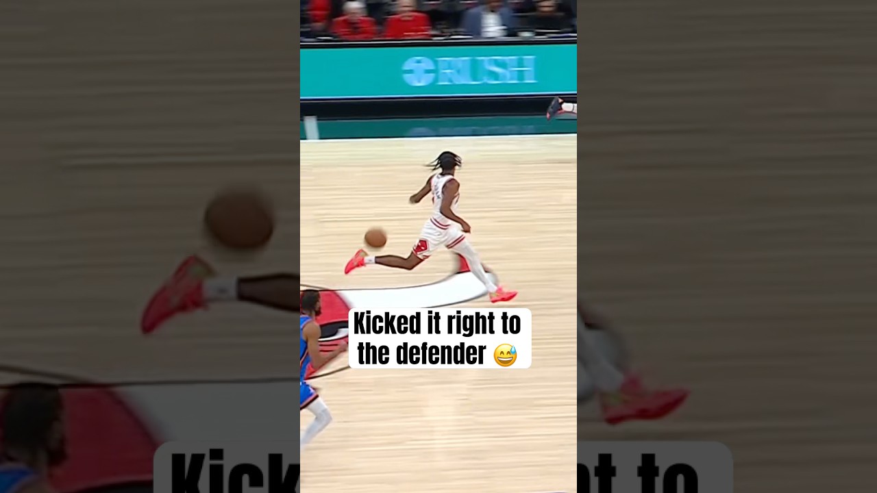 Rob Dillingham was Shaqtin&rsquo; 😭