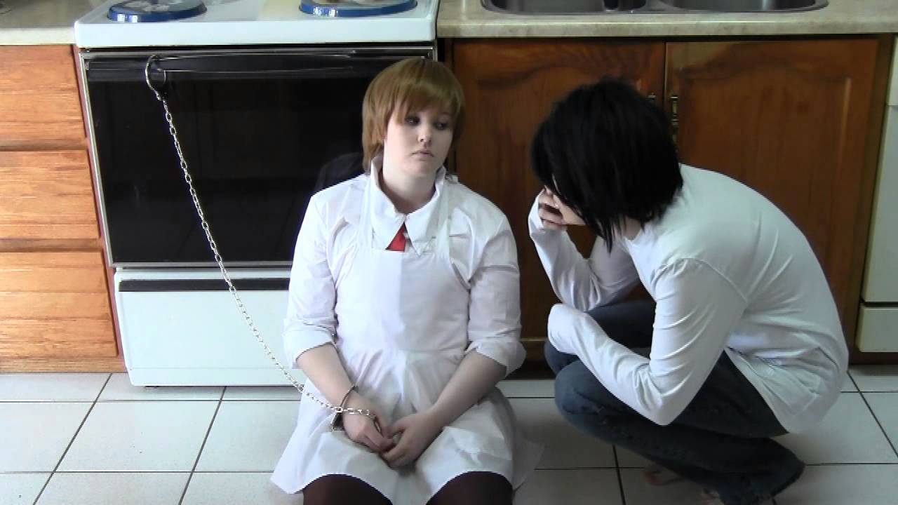 Acquiring Cake (Death Note cosplay)