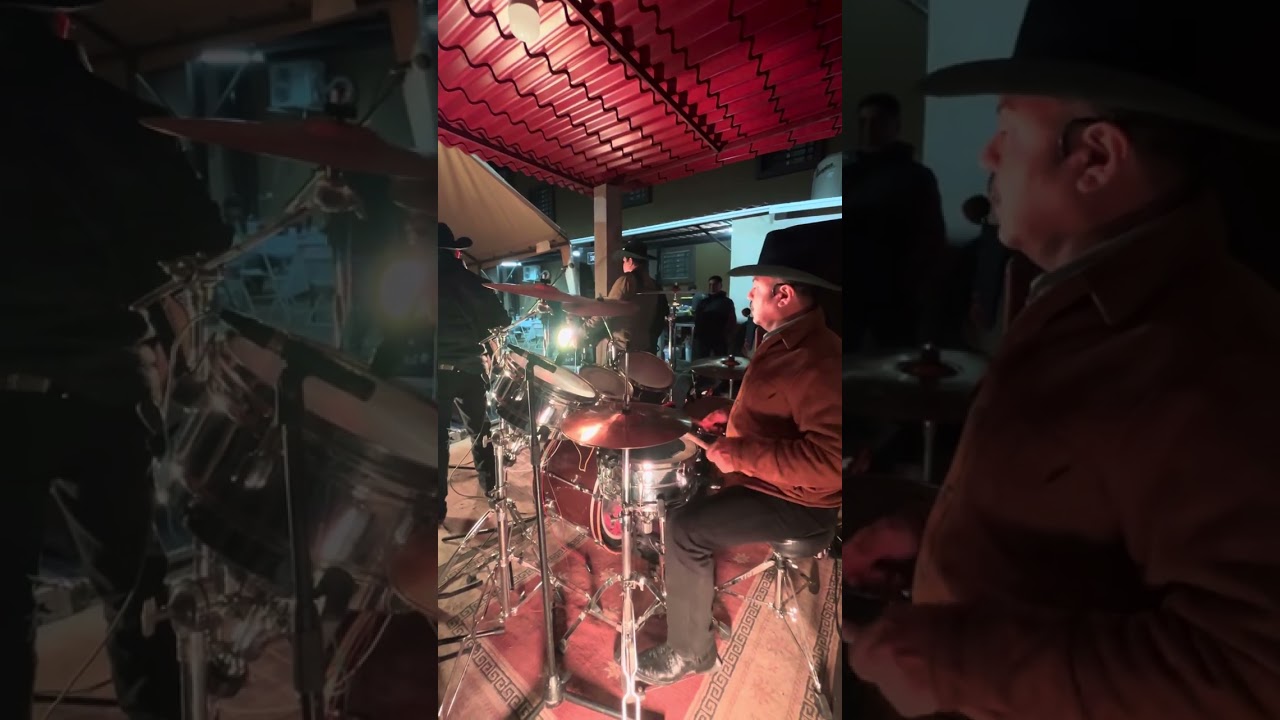 Ojos Castaños -Los Corceles De Tijuana